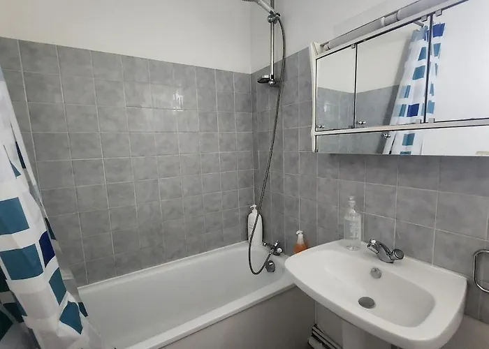 Lumineux, Confortable Et Calme, Parking Toulouse