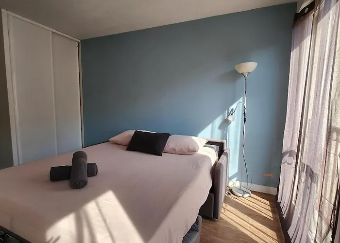 Lumineux, Confortable Et Calme, Parking Appartamento